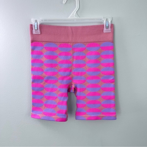 Fabletics Vanessa Hudgens patterned Seamless High-Waisted 9'' Short size small - Picture 3 of 10